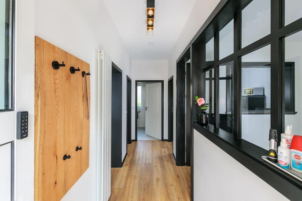 Charmantes Townhaus Mit Garten, W-Lan & Netflix พอทสดัม ภายนอก รูปภาพ
