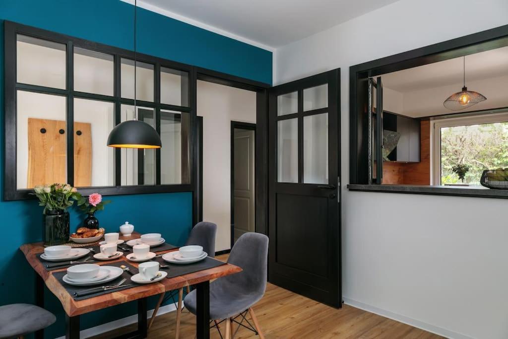 Charmantes Townhaus Mit Garten, W-Lan & Netflix พอทสดัม ภายนอก รูปภาพ